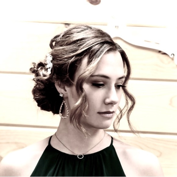 Meet your Posher, Cassidy - Picture 1 of 1